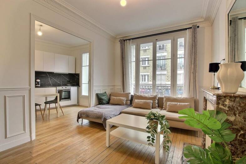 Appartement à vendre 465 000 € 4 pièces 2 chambres 55 m² Étage 1/6 Centre-Mairie Asnières-sur-Seine 92600