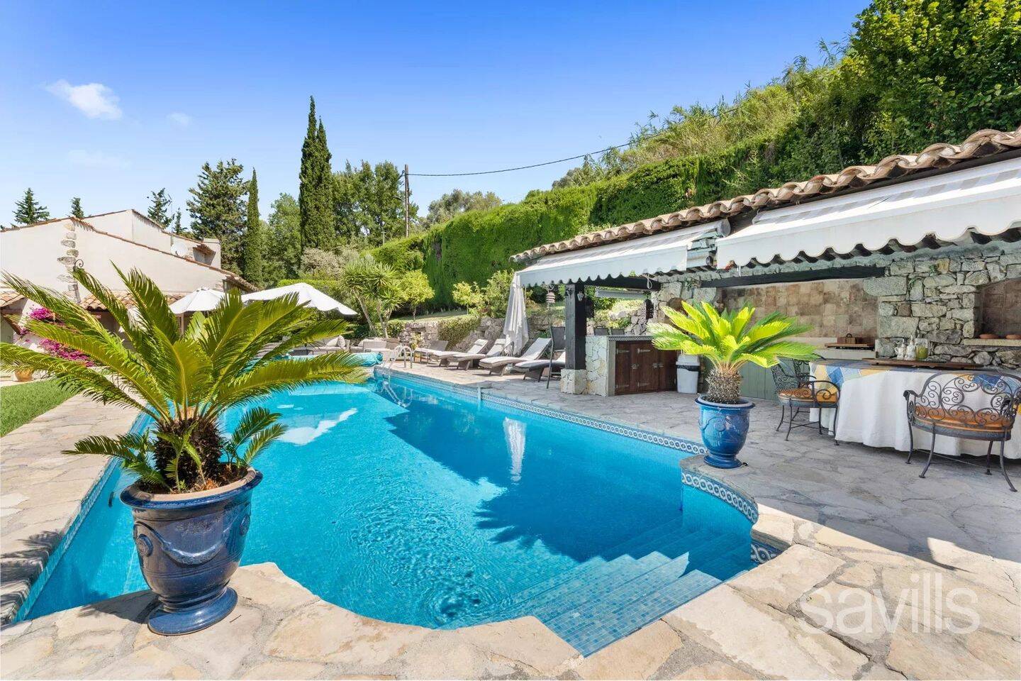 Maison 6 pièces 244 m² · à Mougins · 243,7 m² · 1 890 000 €