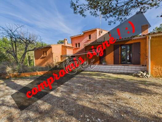 Villa à vendre 400 000 € 7 pièces 4 chambres 214,2 m² 10 000 m² de terrain Saint-Julien 83560