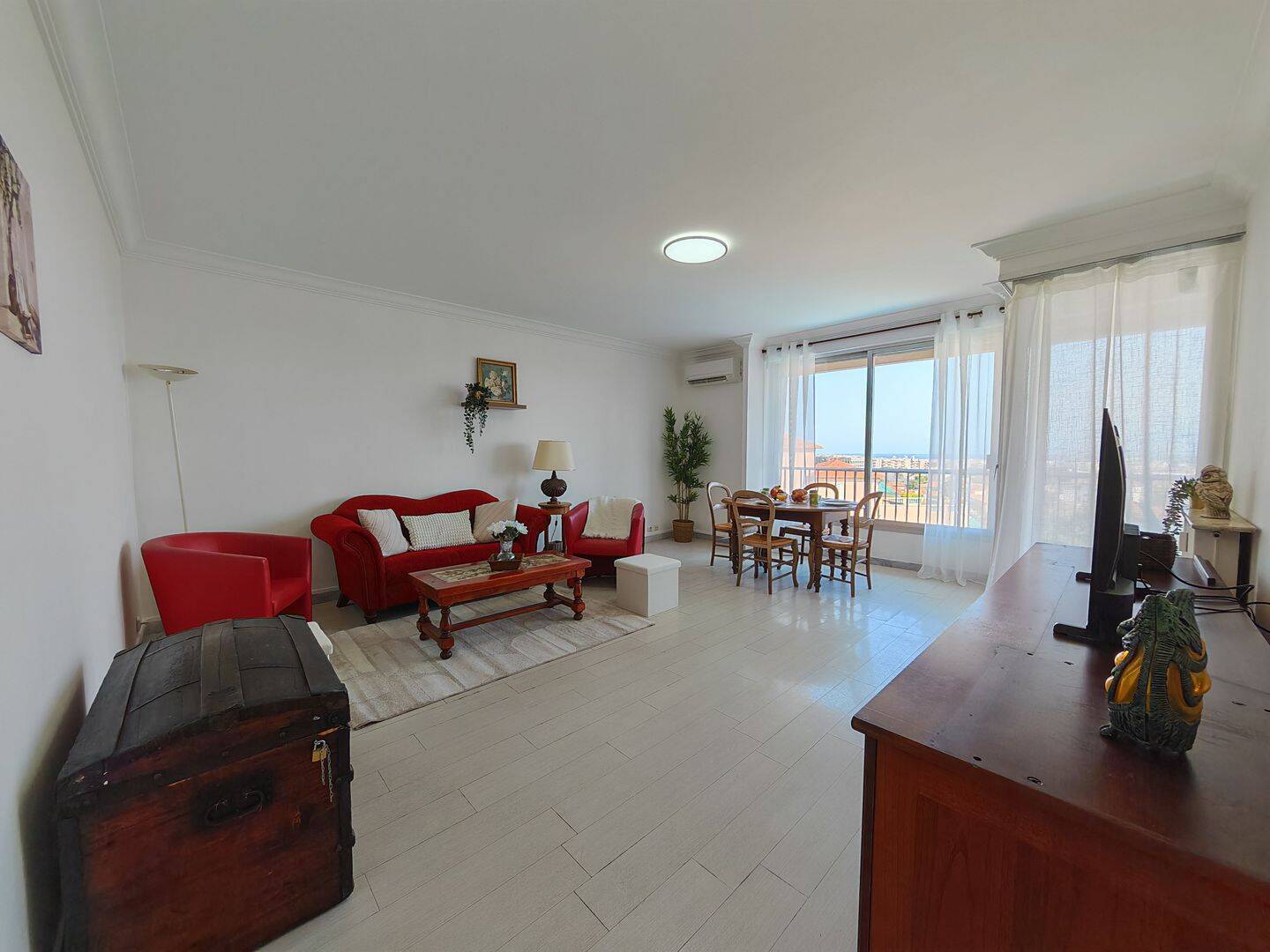 Appartement 4 pièces 90 m² · à Saint-Laurent-du-Var · 90 m² · 2 000 €/mois
