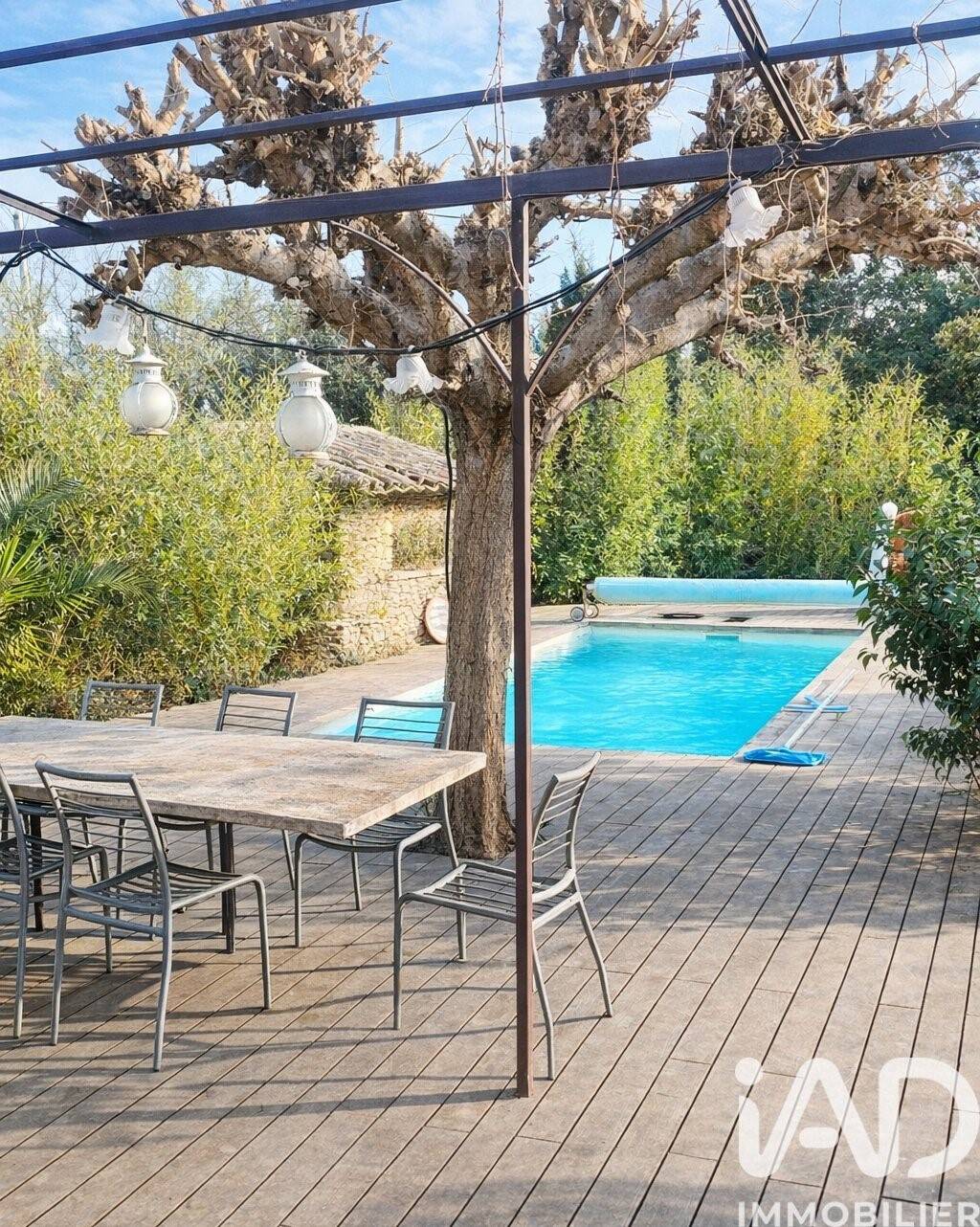 Maison 6 pièces 162 m² · à Aramon · 162 m² · 395 000 €