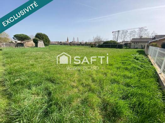 Terrain constructible à vendre 42 000 € 775 m² de terrain Nègrepelisse 82800