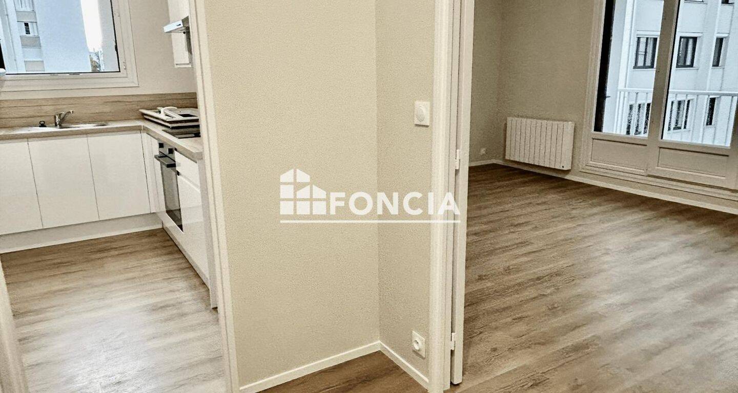 Appartement 3 pièces 83 m² · à Saint-Jean-le-Blanc · 82,8 m² · 193 900 €