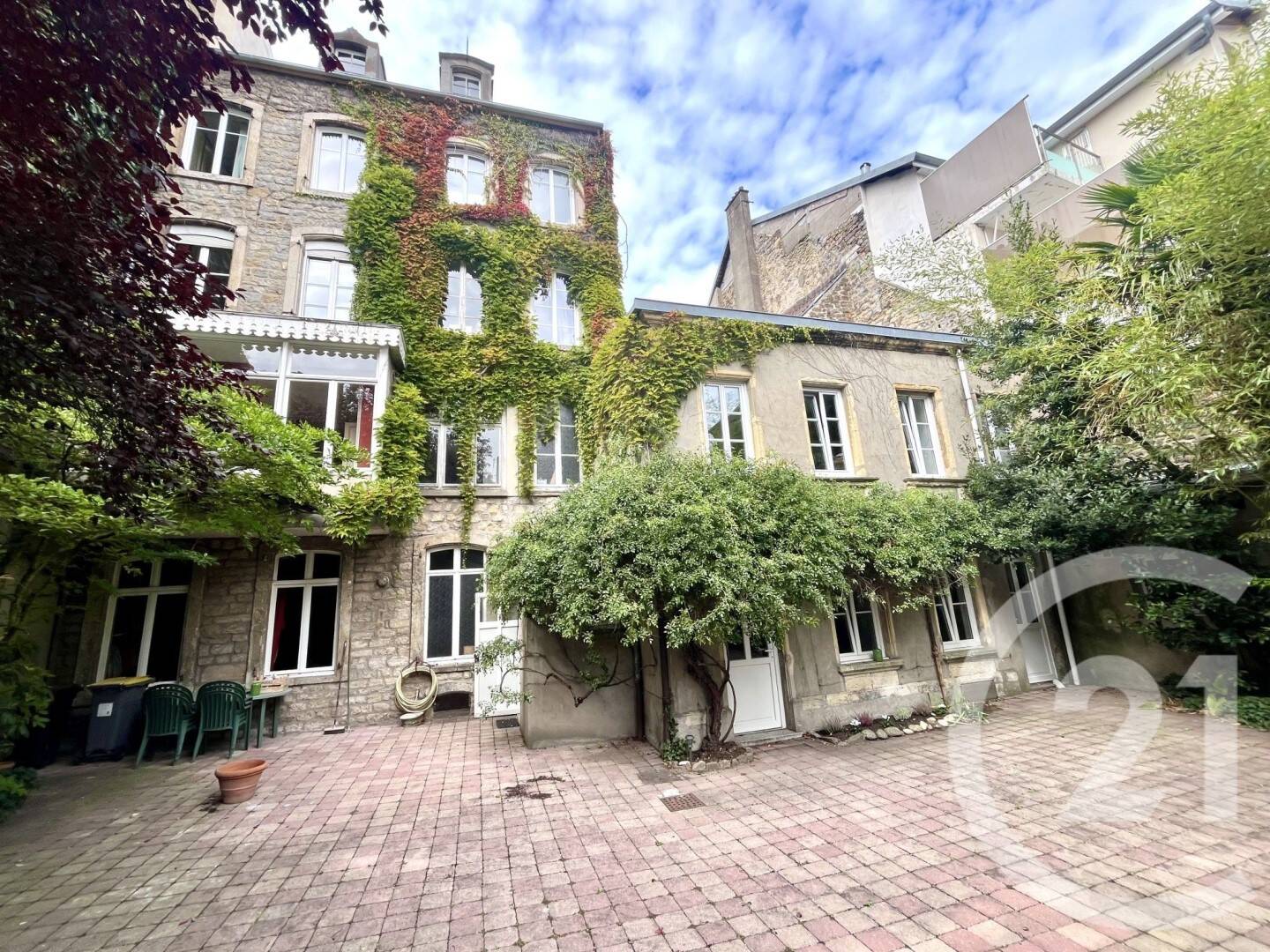 Maison 16 pièces 390 m² · à Boulogne-sur-Mer · 390 m² · 575 000 €