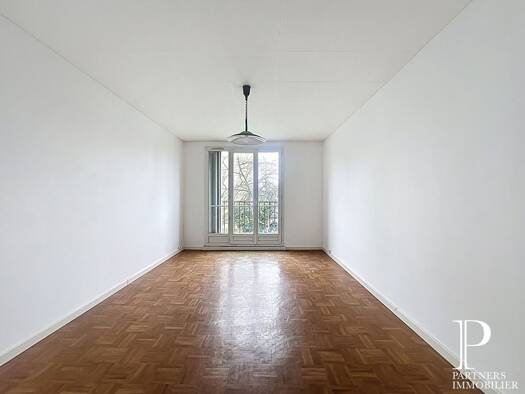 Appartement à louer 990 € 3 pièces 2 chambres 57 m² Étage 1/4 Les Coteaux Bry-sur-Marne 94360