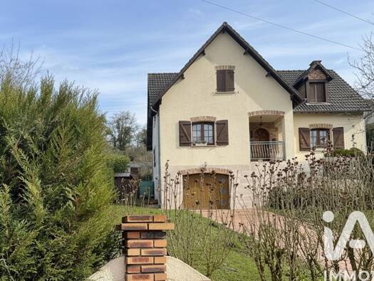 Maison à vendre 231 000 € 5 pièces 4 chambres 112 m² 1 200 m² de terrain Saint-Martin-du-Tertre 89100