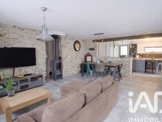 Maison à vendre 369 000 € 5 pièces 4 chambres 129 m² 1 480 m² de terrain La Chapelle-des-Marais 44410