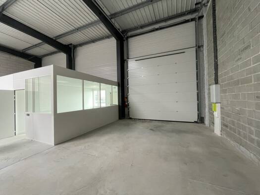 Local d'activités à louer 5 417 € 545 m² d'espace de stockage Argentine Beauvais 60000