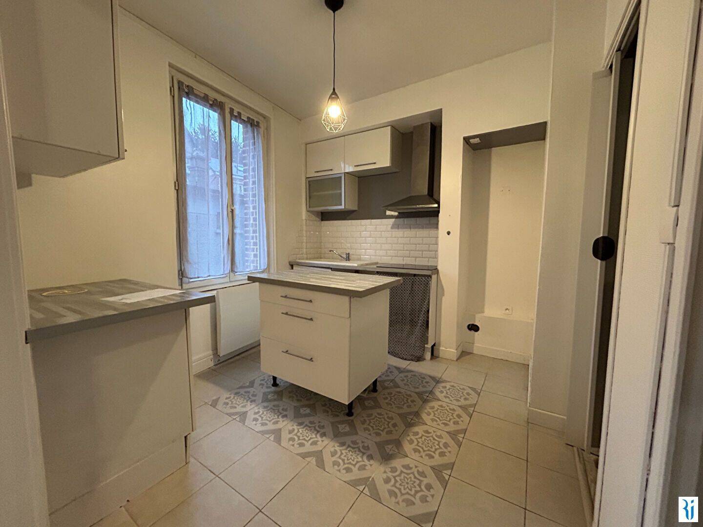 Appartement 2 pièces 42 m² · à Rouen · 41,7 m² · 75 000 €