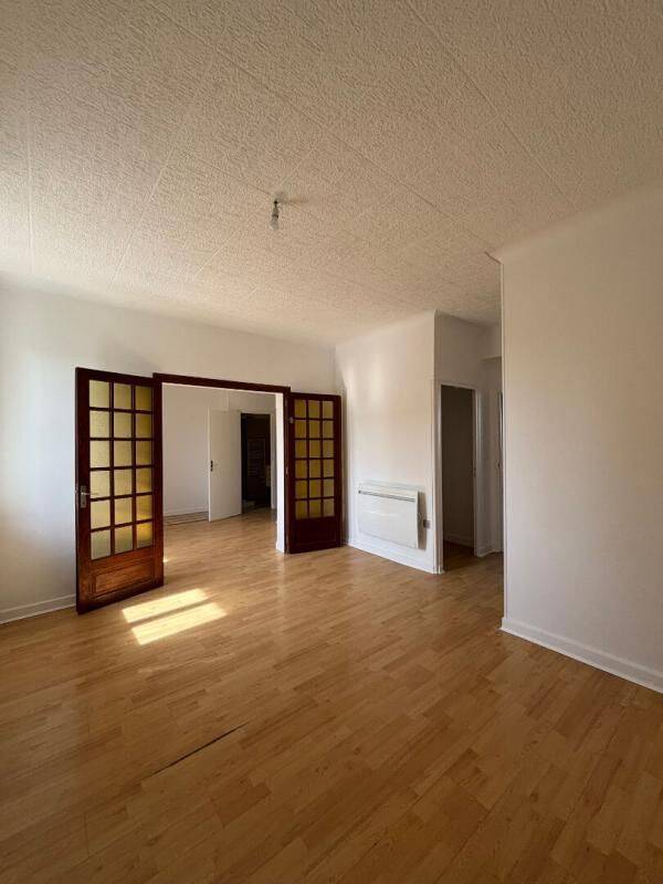 Appartement 5 pièces 82 m² · à Le Creusot · 82 m² · 530 €