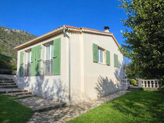 Maison à vendre 449 000 € 3 pièces 2 chambres 73 m² 638 m² de terrain Châteauneuf-Villevieille 06390