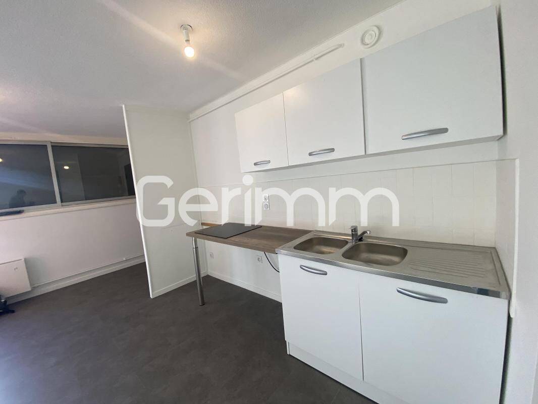 Appartement 3 pièces 67 m² · à Grenoble · 67 m² · 720 €