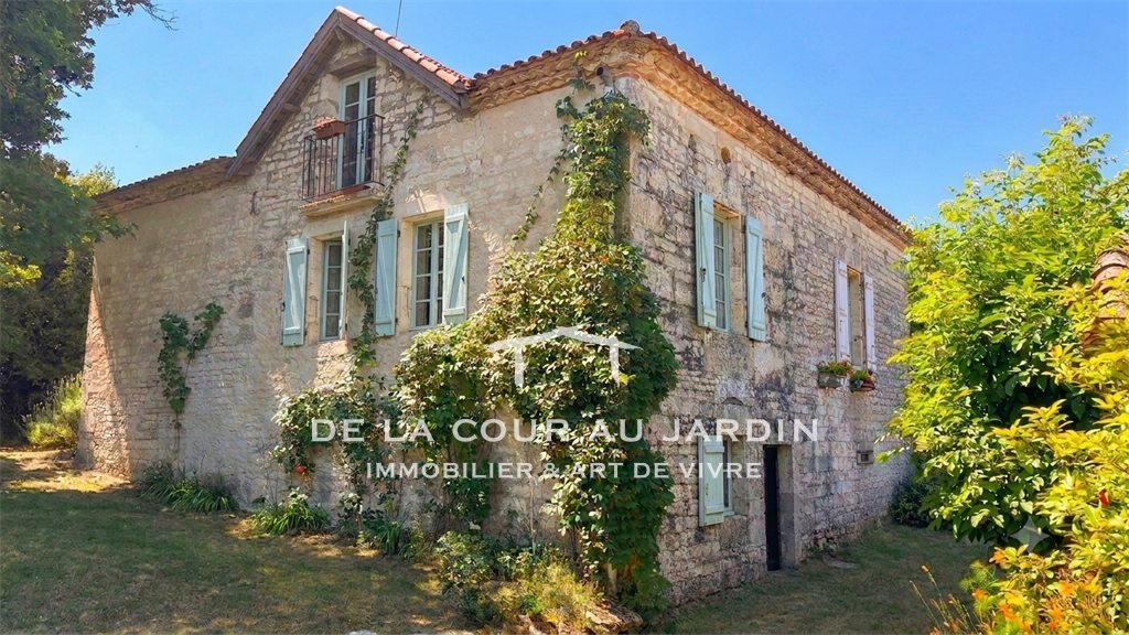Maison 6 pièces 142 m² · à Montaigu-de-Quercy · 142 m² · 424 000 €