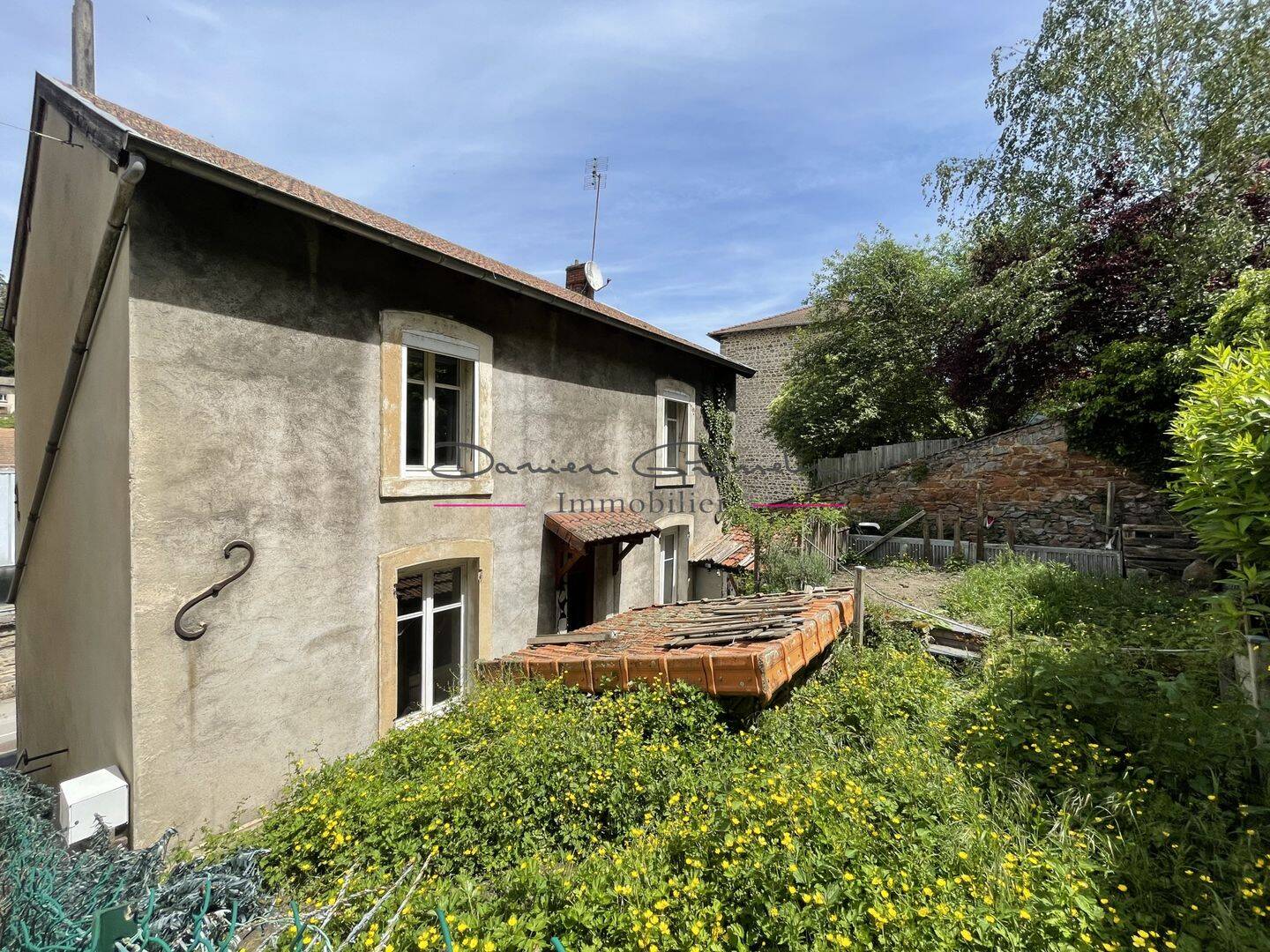 Maison 5 pièces 120 m² · à Amplepuis · 120 m² · 149 000 €