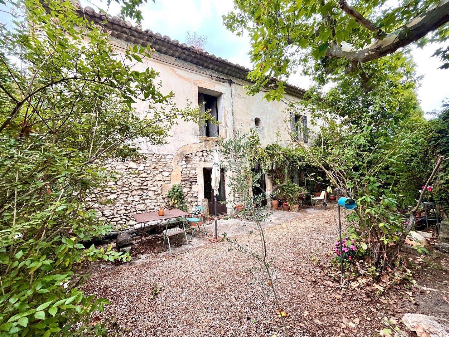 Maison 5 pièces 130 m² · à Châteaurenard · 130 m² · 420 000 €