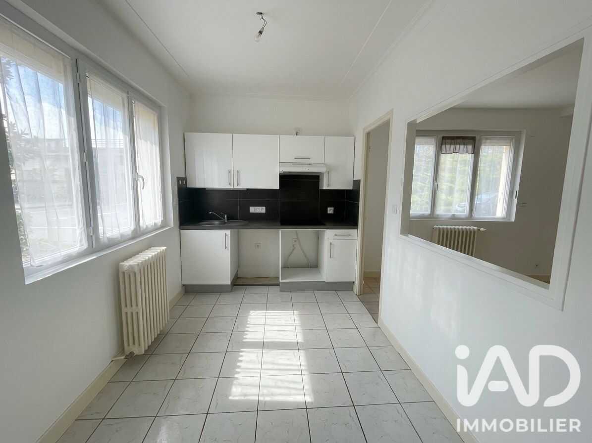 Appartement 2 pièces 56 m² · à Saint-Cyr-sur-Loire · 55,5 m² · 141 000 €