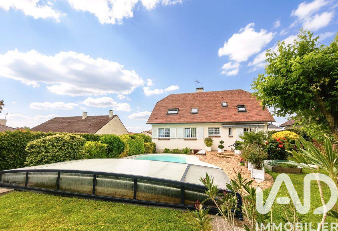 Maison 7 pièces 179 m² · à Caurel · 179 m² · 549 500 €