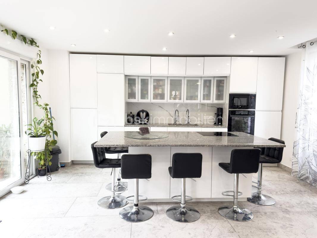 Maison 9 pièces 160 m² · à Nemours · 160 m² · 359 000 €