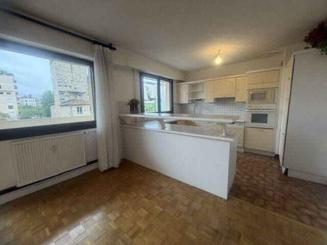 Appartement 3 pièces 68 m² · à Saint-Étienne · 68 m² · 109 000 €