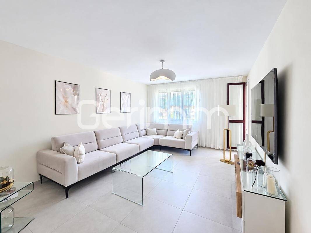 Appartement 3 pièces 69 m² · à Échirolles · 69 m² · 890 €/mois