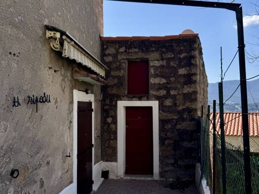 Appartement à vendre 160 800 € 2 pièces 1 chambre 67,9 m² RDC/1 Balogna 20160