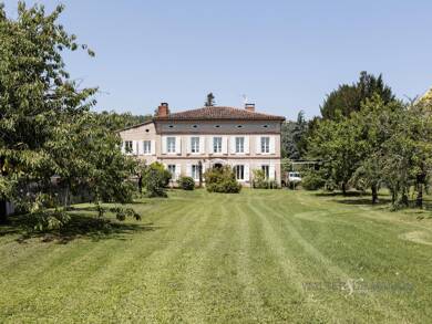 Maison à vendre 650 000 € 8 pièces 5 chambres 315 m² 4 900 m² de terrain Albi 81000