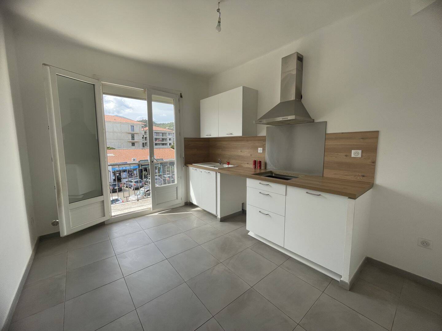 Appartement 3 pièces 97 m² · à Penta-Di-Casinca · 97 m² · 690 €/mois