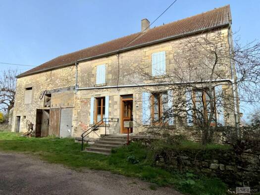 Maison à vendre 74 400 € 3 pièces 2 chambres 81 m² 4 351 m² de terrain Challement 58420