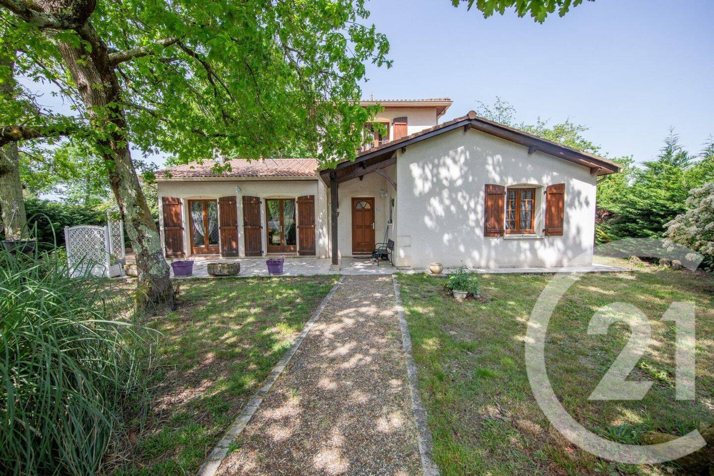 Maison 8 pièces 146 m² · à Saint-Médard-en-Jalles · 146,3 m² · 480 000 €