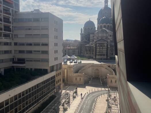 Appartement à vendre 450 000 € 3 pièces 2 chambres 65 m² RDC Marseille 2ème arrondissement 13002