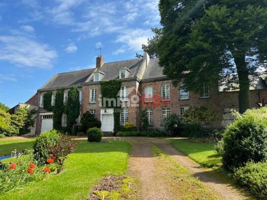 Demeure à vendre 367 500 € 11 pièces 7 chambres 300 m² 4 300 m² de terrain Beauchamps 80770