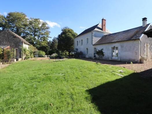 Maison à vendre 324 350 € 5 pièces 3 chambres 194 m² 16 813 m² de terrain Hommes 37340