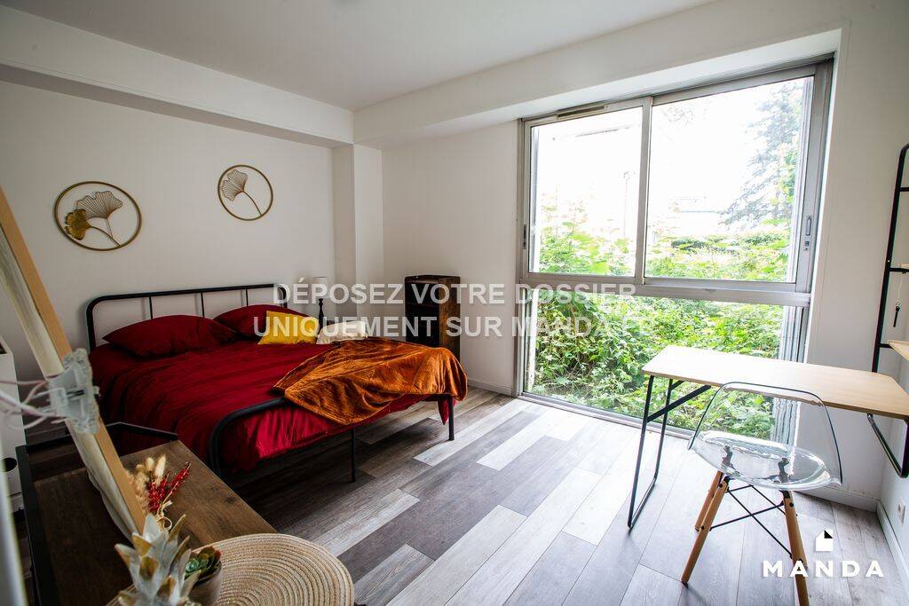 Colocation à louer - Le Petit-Quevilly - 325 € - 6 pièces, 5 chambres, RDC · 325 €