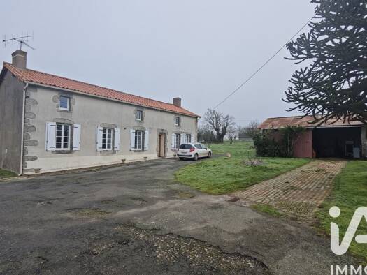 Maison à vendre 149 900 € 10 pièces 4 chambres 180 m² 2 000 m² de terrain Largeasse 79240