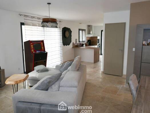 Villa à vendre - Première occupation 300 000 € 4 pièces 1 chambre 91 m² 310 m² de terrain Zone Industrielle Arles 13200