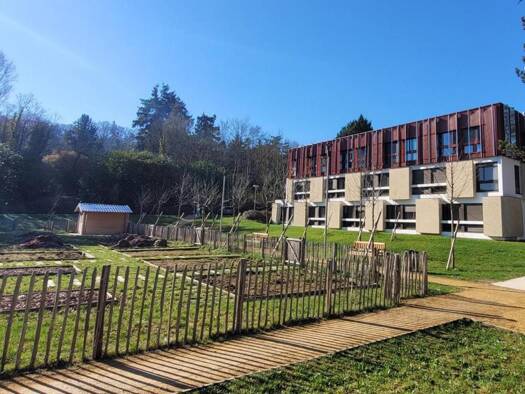 Studio à louer - logement étudiant 760 € 1 pièce 20 m² Jouy Centre-Petit Jouy Jouy-en-Josas 78350