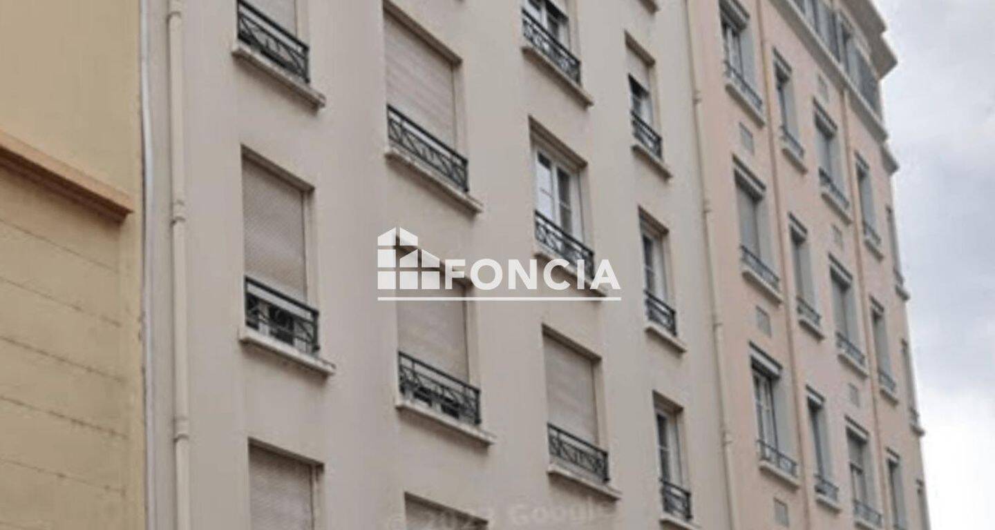 Appartement 3 pièces 69 m² · à Lyon 7ème Arrondissement · 69 m² · 942 €