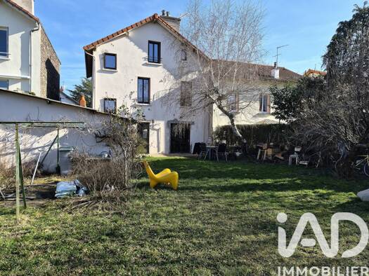 Maison à vendre 359 000 € 7 pièces 5 chambres 165 m² 446 m² de terrain Mairie-Masage Beaumont 63110