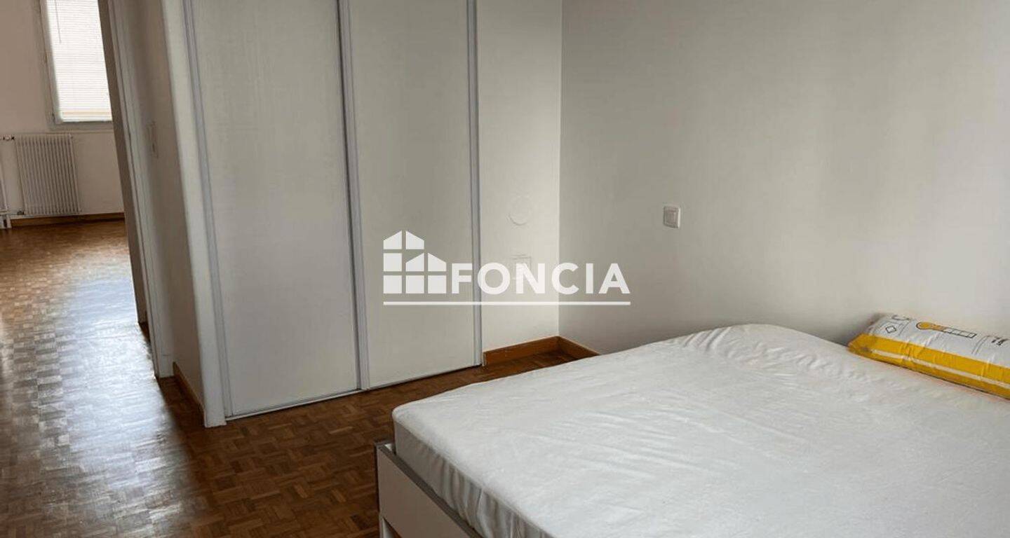 Appartement 3 pièces 58 m² · à Ivry-sur-Seine · 57,8 m² · 1 250 €