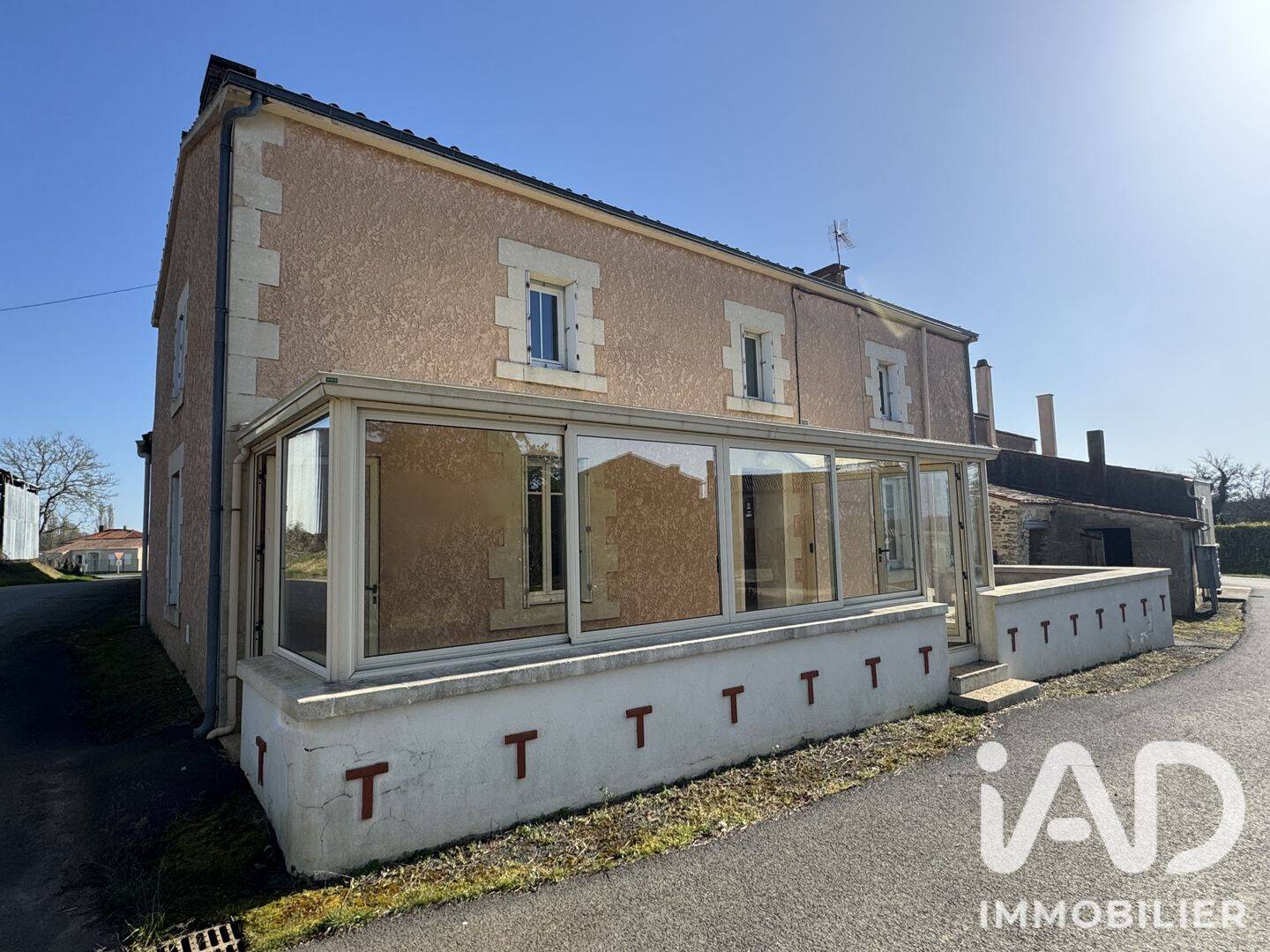 Maison 5 pièces 137 m² · à Rives-du-Fougerais · 137 m² · 59 900 €