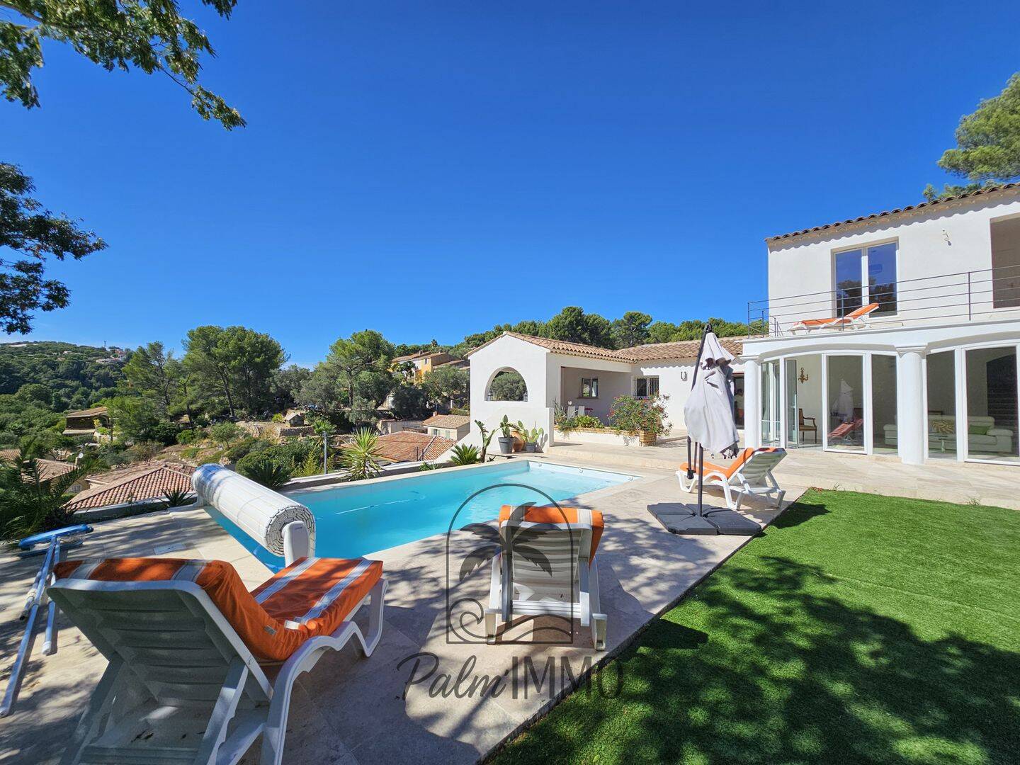 Maison 6 pièces 181 m² · à Sanary-sur-Mer · 181 m² · 1 290 000 €