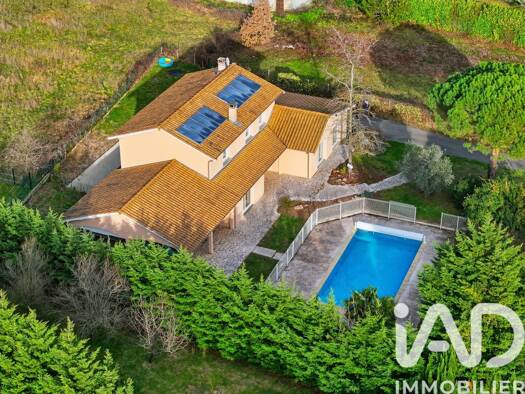 Maison à vendre 980 000 € 8 pièces 6 chambres 217 m² 3 103 m² de terrain Vourles 69390