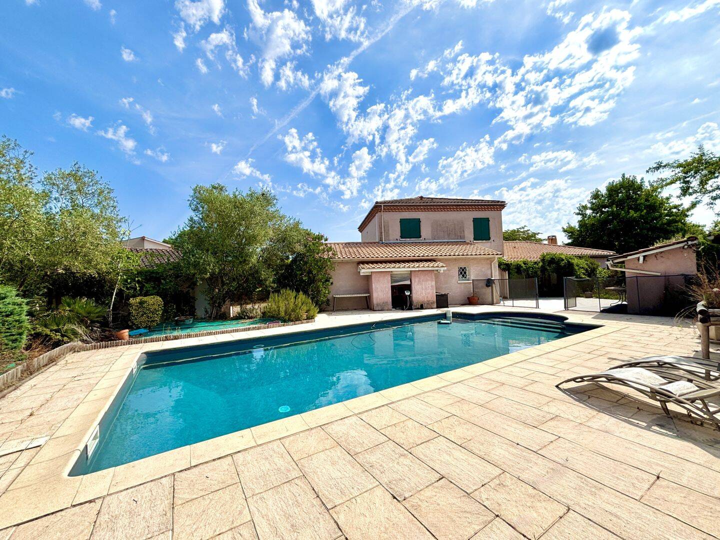 Maison 6 pièces 154 m² · à St Jean D Illac · 154,1 m² · 1 950 €/mois