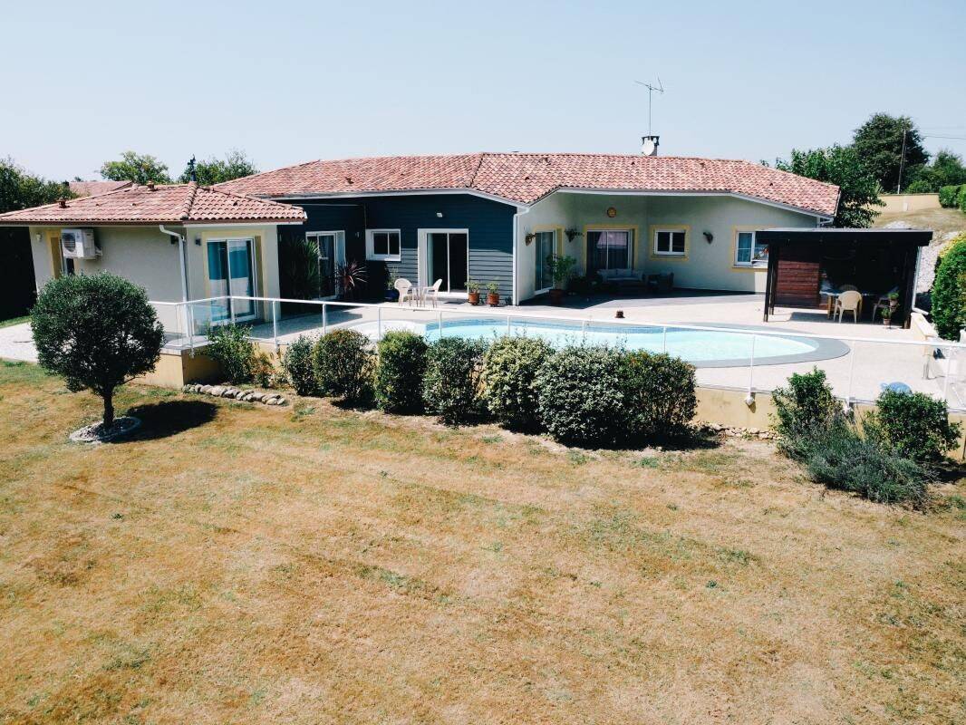 Maison 6 pièces 165 m² · à Hagetmau · 165 m² · 389 500 €