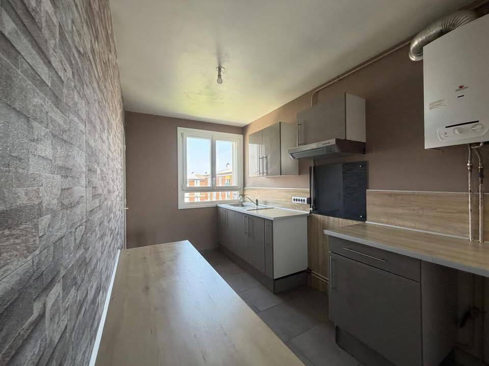 Appartement 3 pièces 65 m² · à Saint-Julien-les-Villas · 65 m² · 540 €/mois