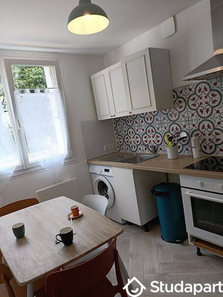 1 pièce 10 m² · à Nantes · 10 m² · 400 €/mois