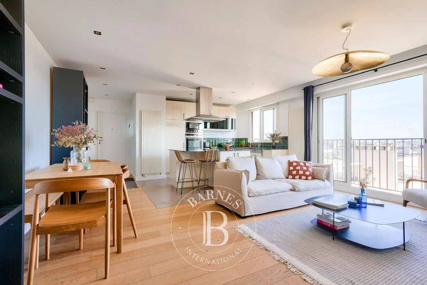 Appartement 3 pièces 67 m² · à Paris 17ème Arrondissement · 66,5 m² · 3 300 €