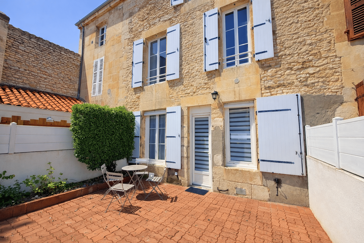 Maison 5 pièces 102 m² · à Niort · 102 m² · 1 215 €