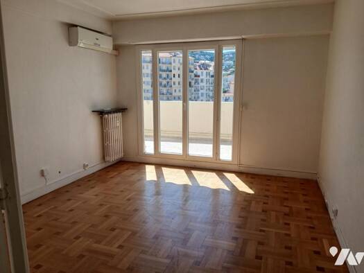 Appartement à vendre 299 250 € 2 pièces 1 chambre 51,7 m² Étage 7/7 Nice 06100
