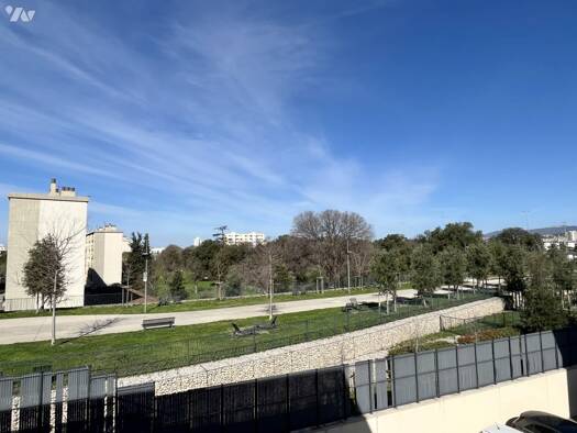 Appartement à vendre 139 000 € 3 pièces 2 chambres 56,7 m² Étage 2/3 Marseille 10ème arrondissement 13010